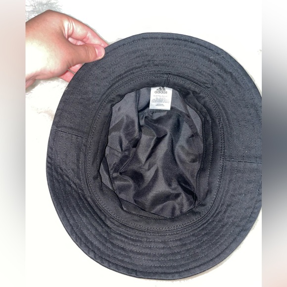 Adidas bucket hat - Picture 6 of 7